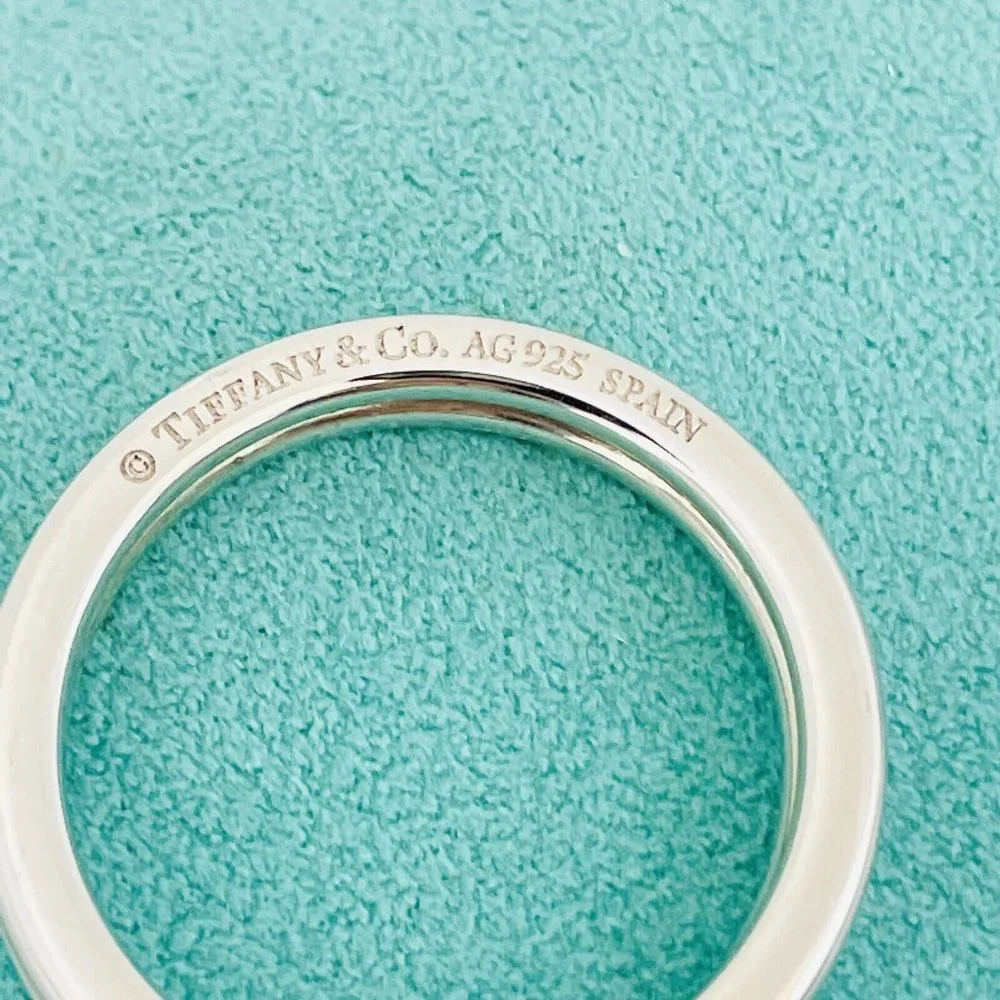Tiffany & Co Heavy Thick Key Ring in Sterling Silver Keyring